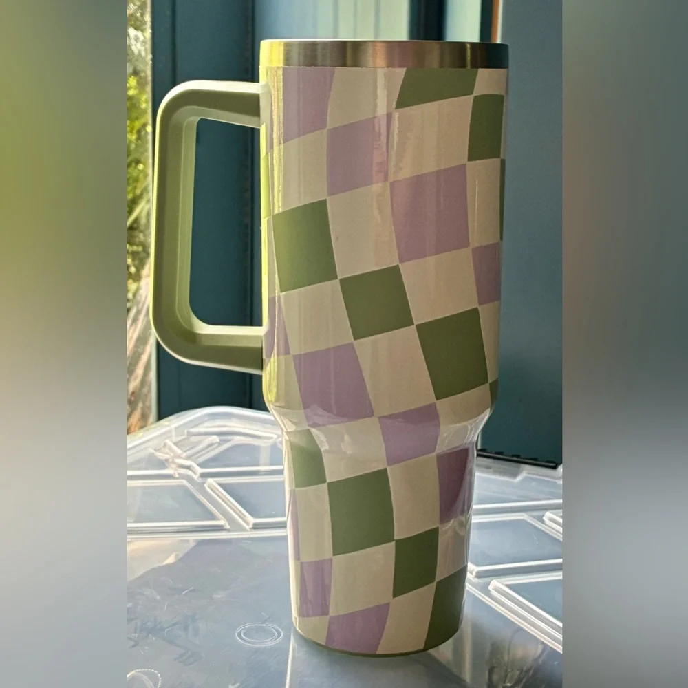 🧋Francesca’s Checkered Green and Purple Tumbler with Lid and Straw - Picture 9 of 12
